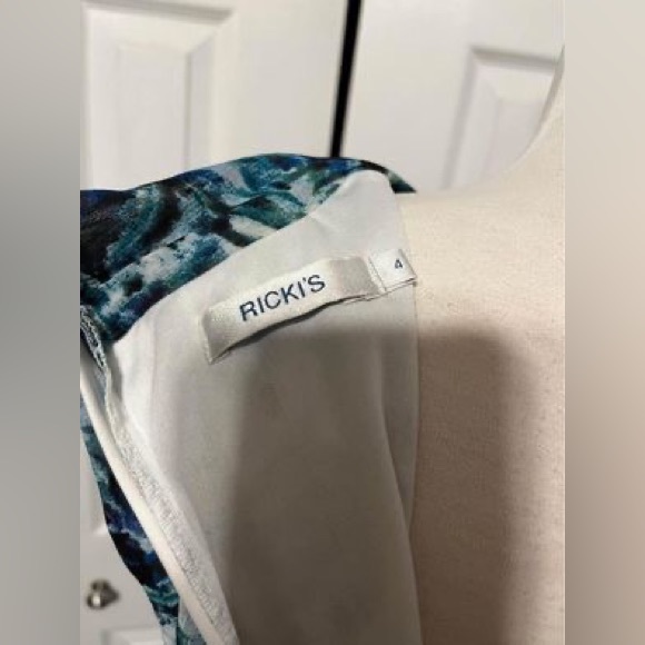 Ricki’s watercolour dress, size 4 - Picture 4 of 4